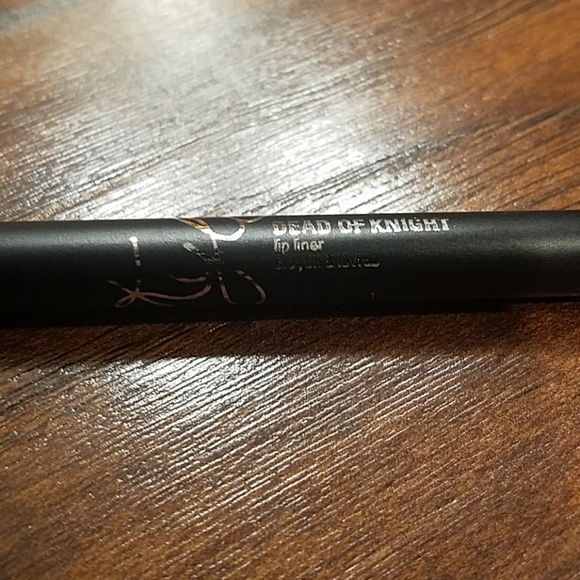 Kylie Dead of Knight lip kit - Picture 3 of 6